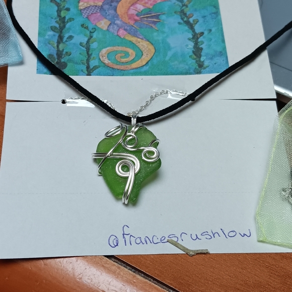 Back Up Host for the Anything Poshable Wed Train - Picture 2 of 6